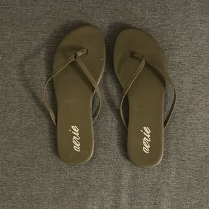 Aerie Flip Flops